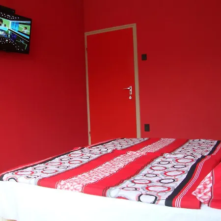 Tulipan Vendeghaz Apartment