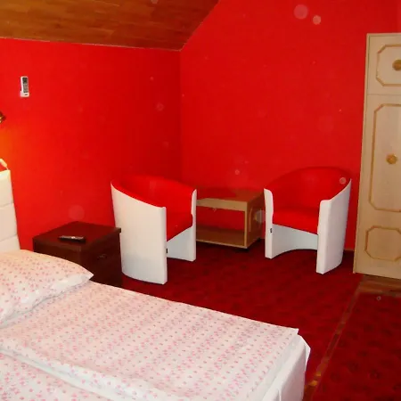Apartment Tulipan Vendeghaz *