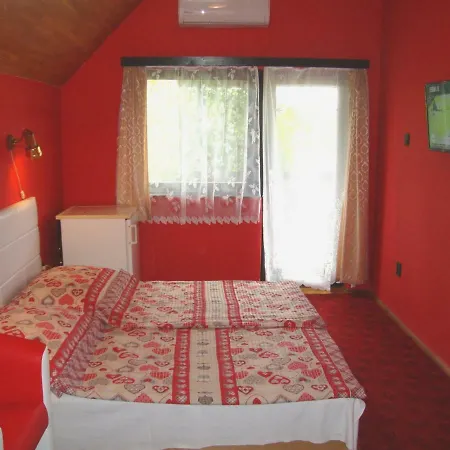 Apartment Tulipan Vendeghaz *
