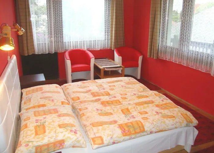 Tulipan Vendeghaz * Balatonboglár