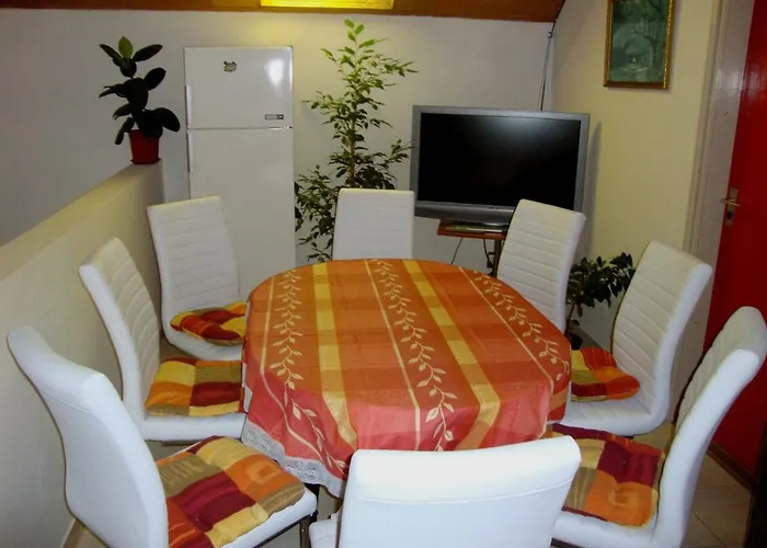 Tulipan Vendeghaz דירה *